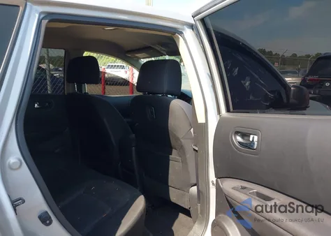 2014 Nissan Rogue Select S z USA, uszkodzony, nr VIN JN8AS5MV7EW706618